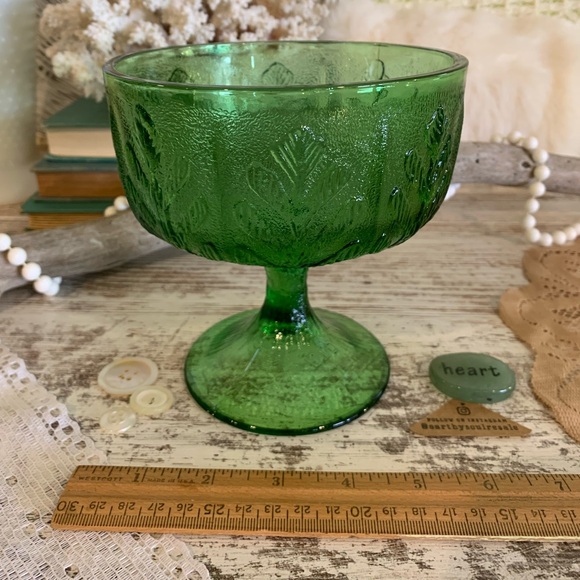 Vintage Glass Dish 🌳 - Picture 6 of 8